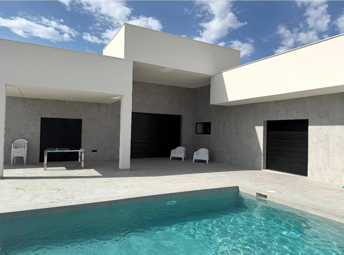 Piscina construida por Piscinarte en Murcia (17)